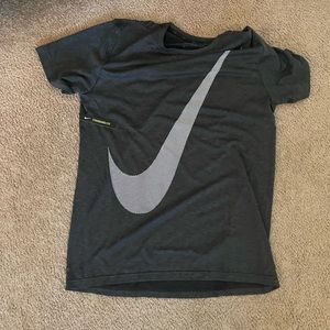 Brand new (tag on) charcoal grey Nike Dryfit t shirt
